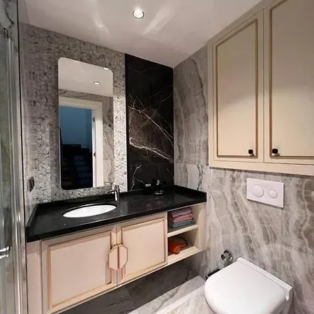 Apartment Duplex Near The Cleopatra