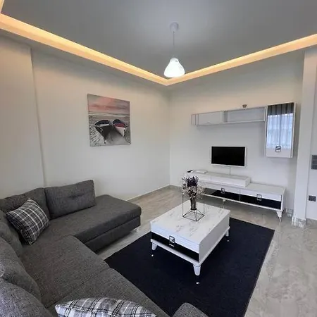 Duplex Near The Cleopatra Apartment